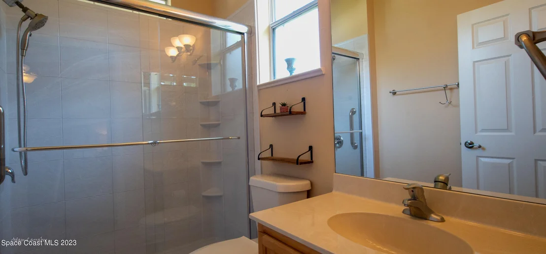 Photo of 114 Ashbury Boulevard