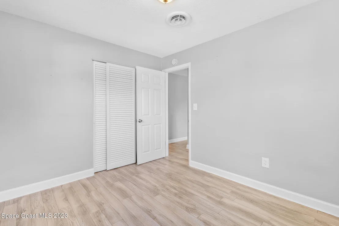 Photo of 696 Teak Drive