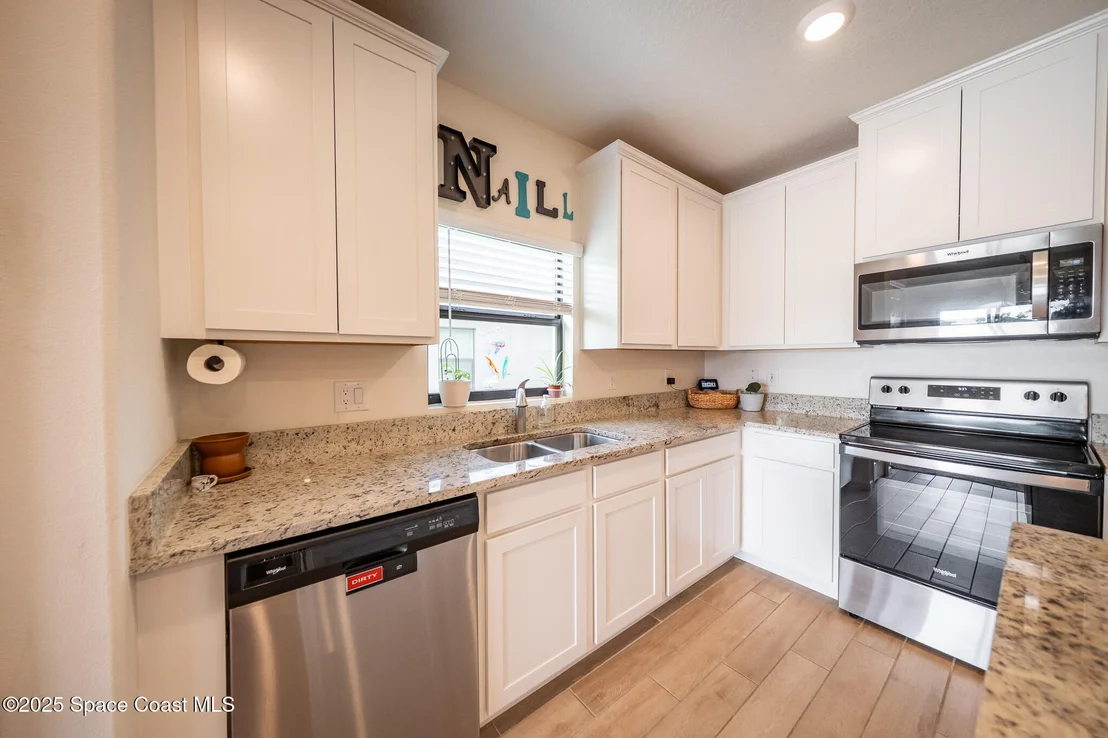 Photo of 289 Wiregrass Avenue