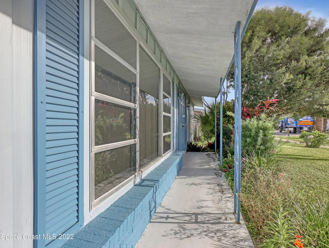 Photo of 1079 Cable Lane NE