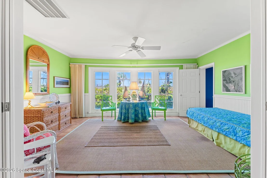 Photo of 680 Ocean Road