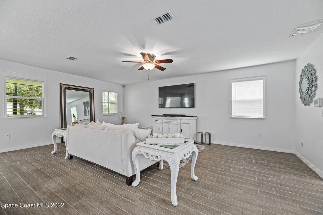 Photo of 744 Breakaway Trail