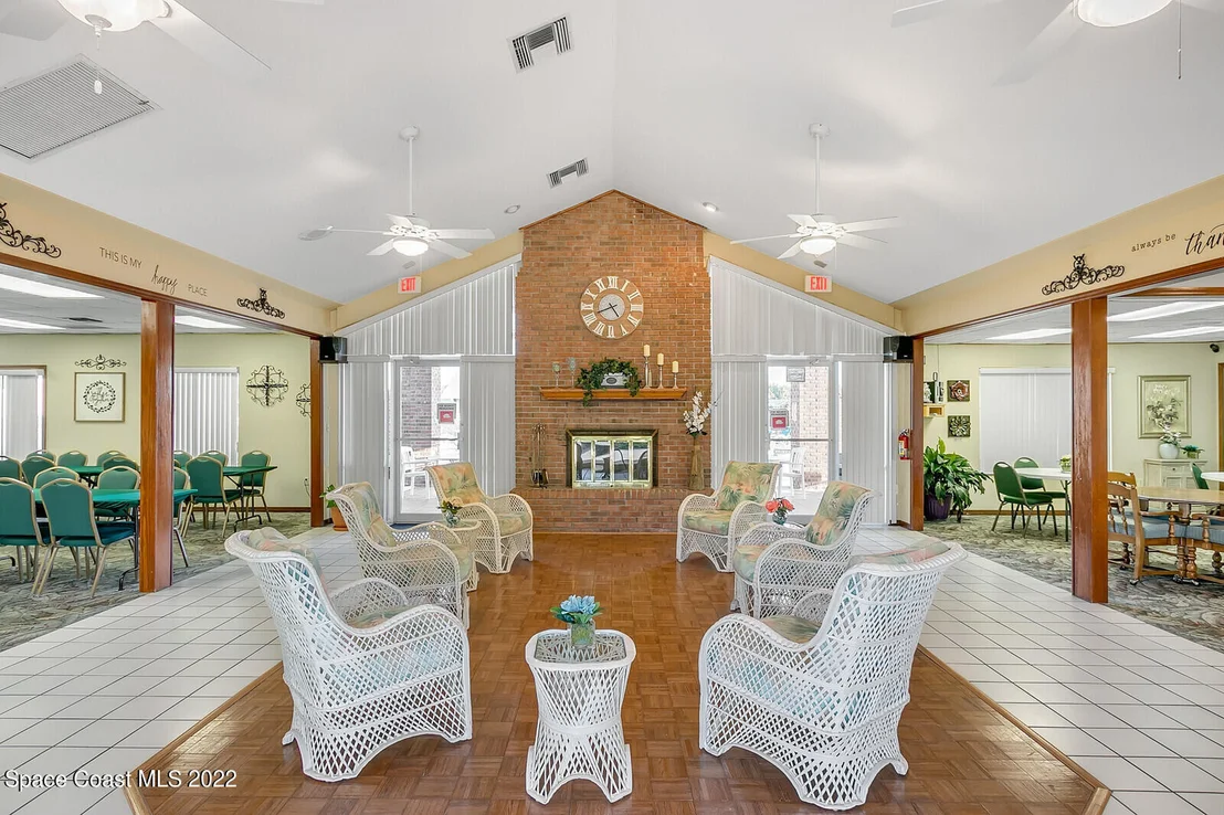Photo of 984 S Fork Circle