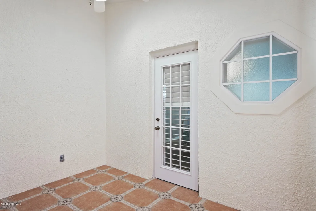 Photo of 2477 Saint Johns Lane