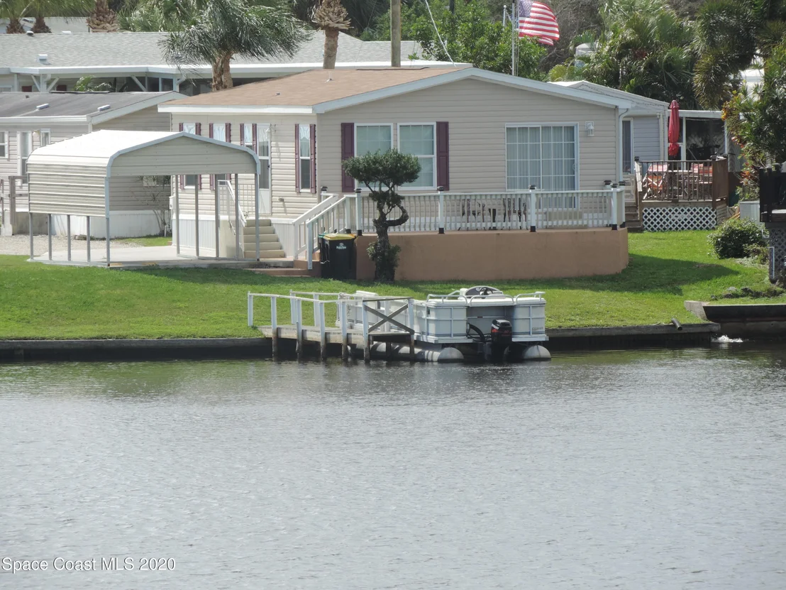 Photo of 3034 Indian River Drive NE