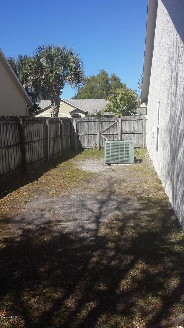 Photo of 2495 Bent Pine Street