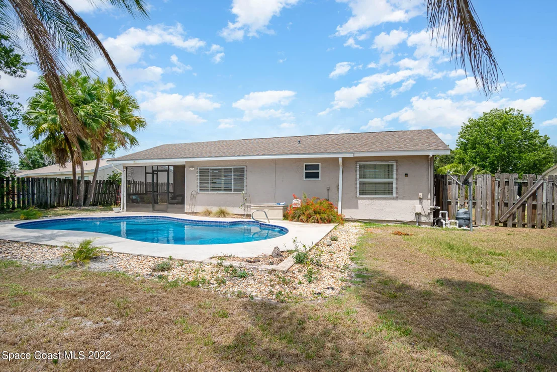 Photo of 1231 Freil Road NE