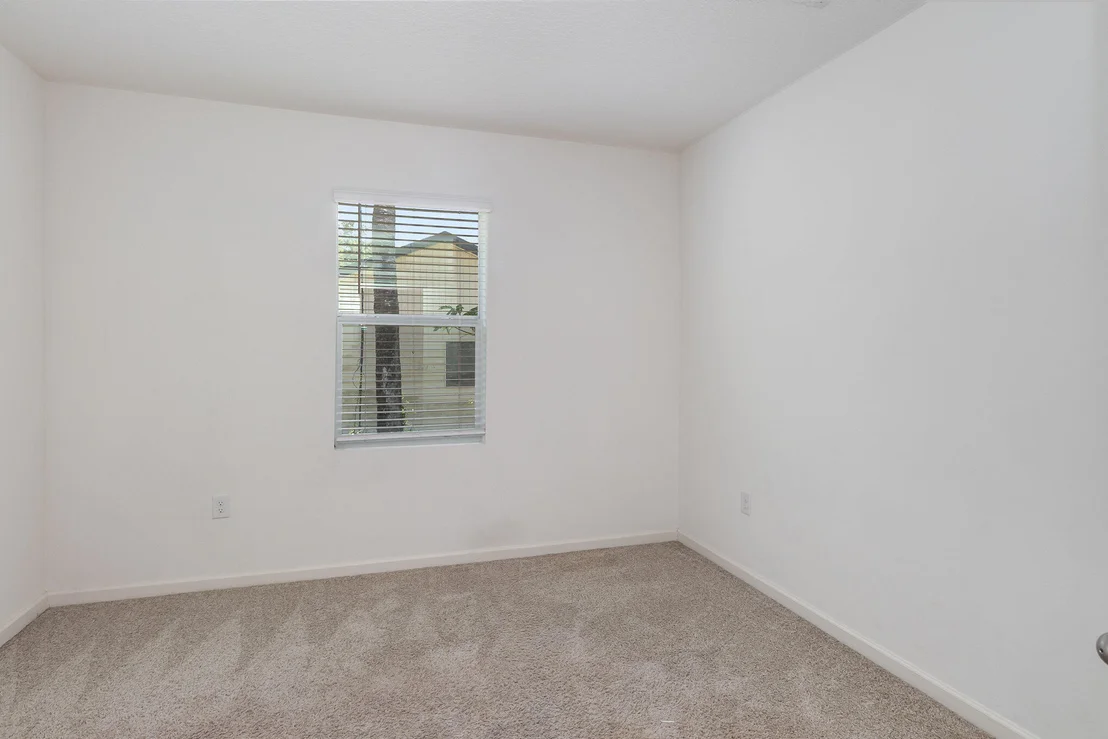 Photo of 656 Airoso Road SE