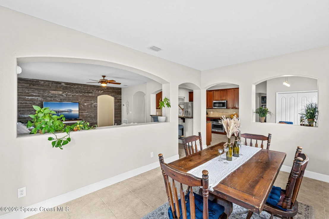 Photo of 1390 Talon Way
