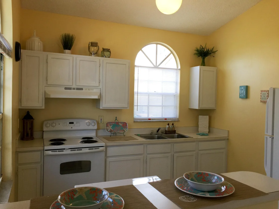 Photo of 1091 Goldenrod Circle NE