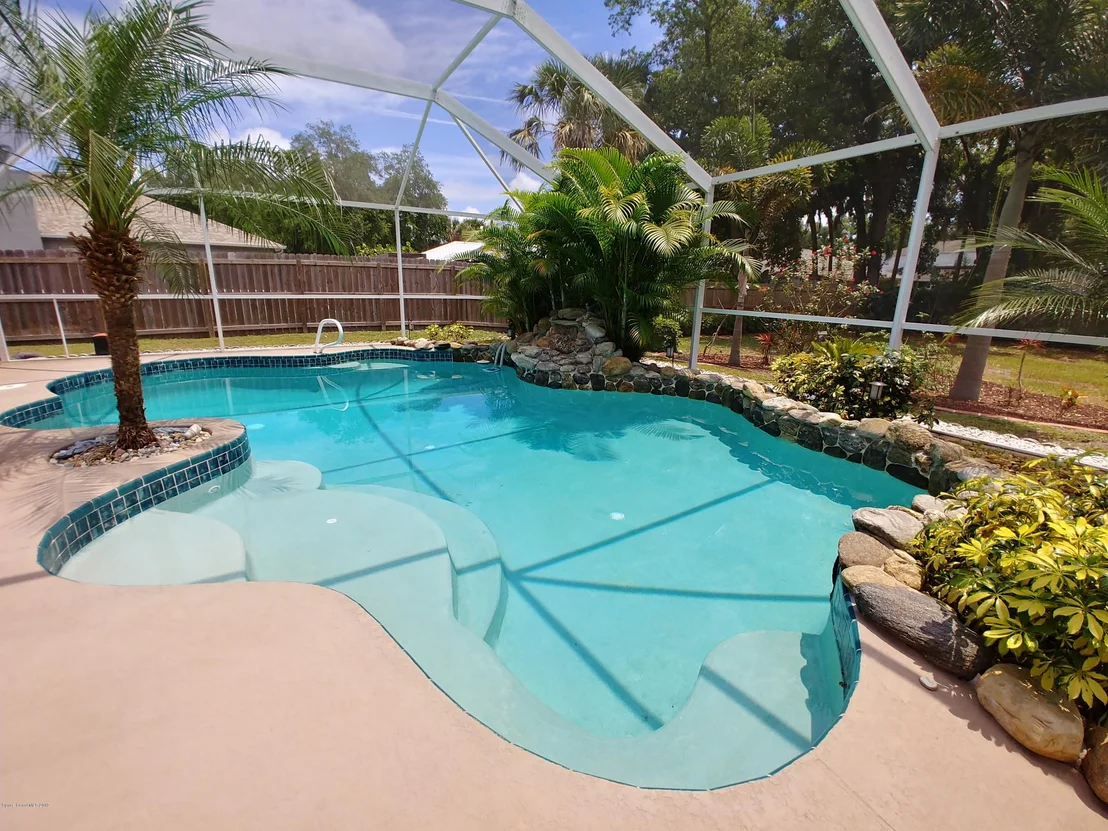 Photo of 6095 Adina Road