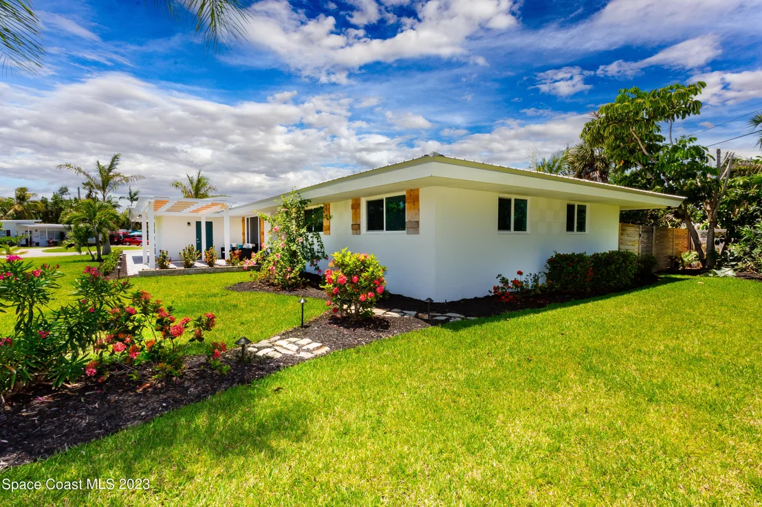 Photo of 500 Hibiscus Trail