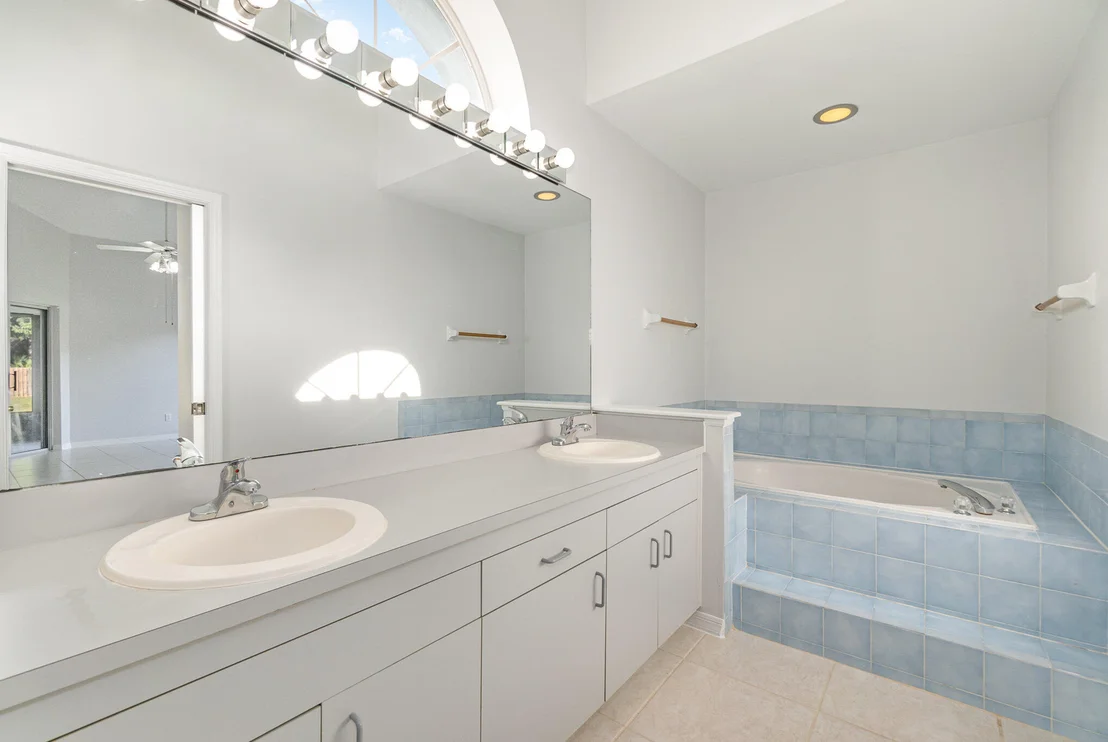 Photo of 4655 Willow Bend Drive