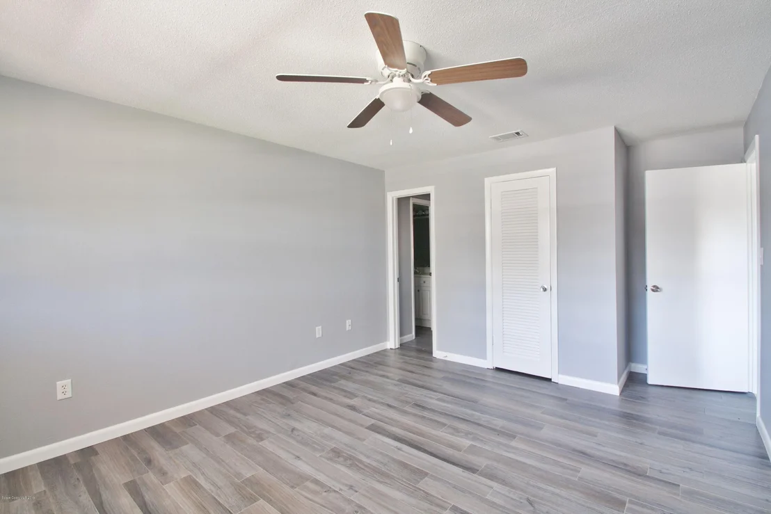 Photo of 878 Kings Post Road