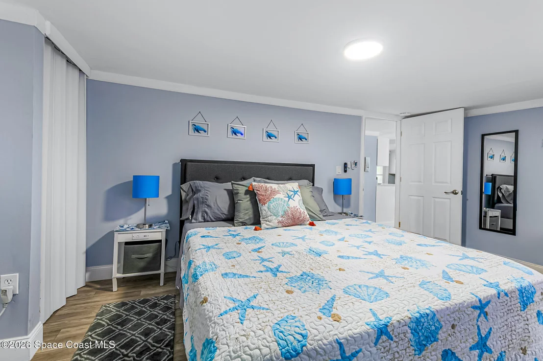 Photo of 329 Pineda Street