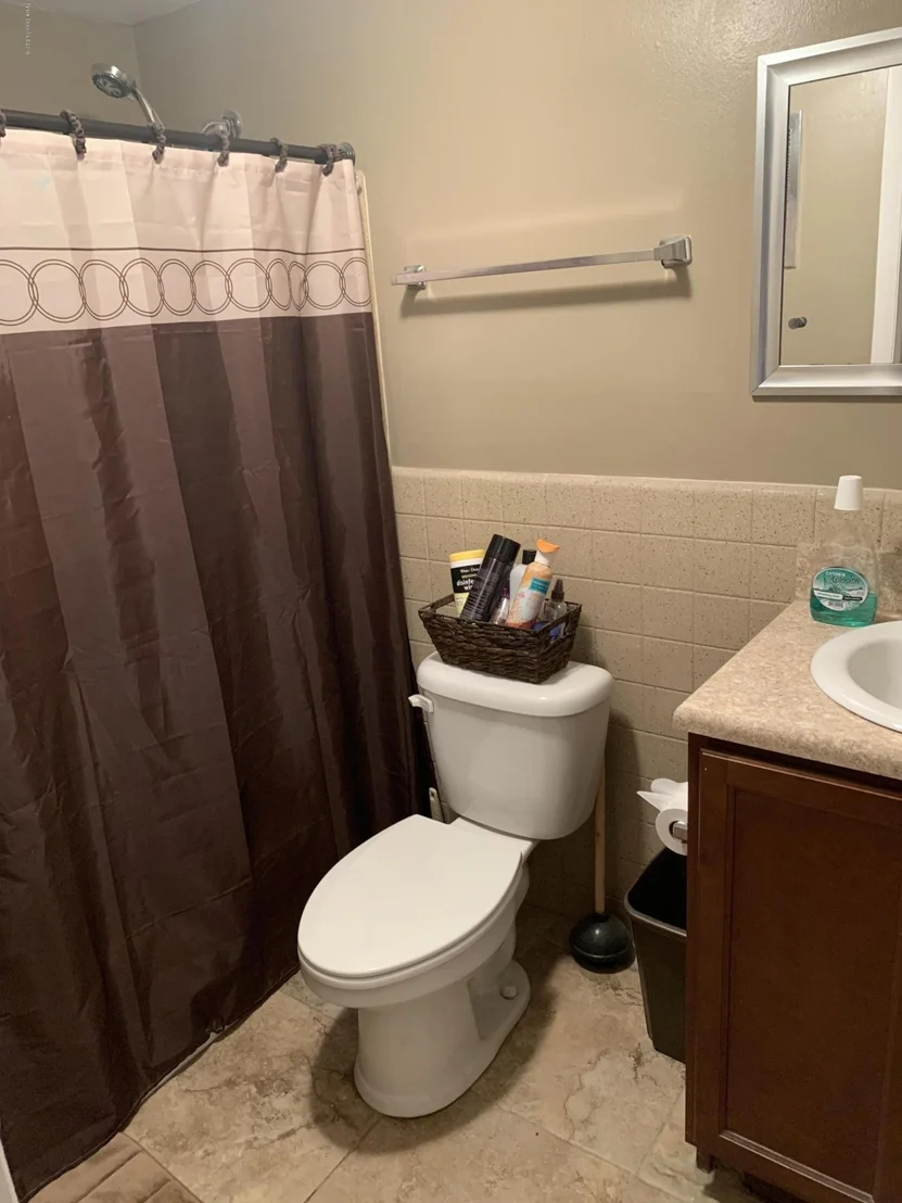 Photo of 3077 Abbott Avenue NE