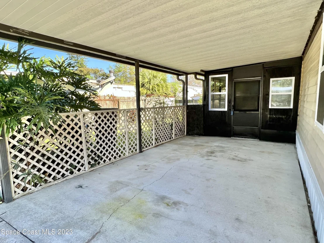 Photo of 4755 Sharpes Lake Avenue