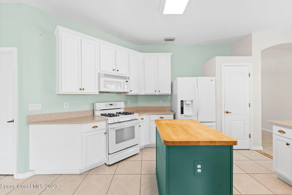 Photo of 241 Oyster Lane