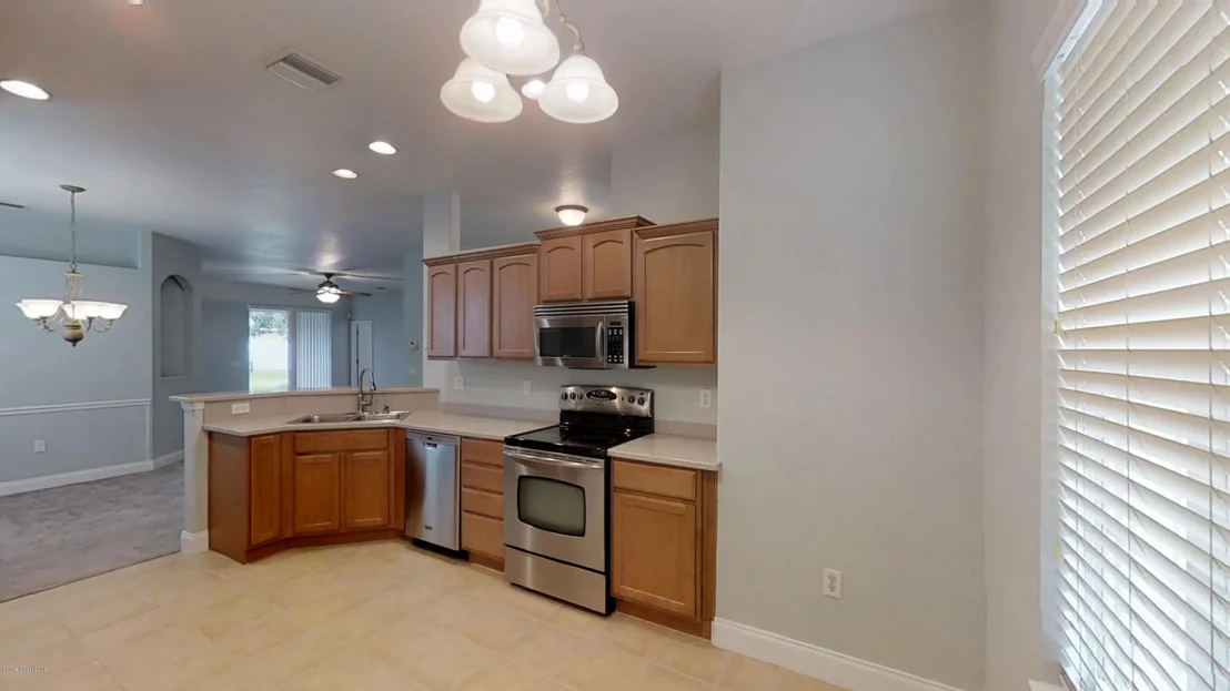 Photo of 662 Waterside Circle