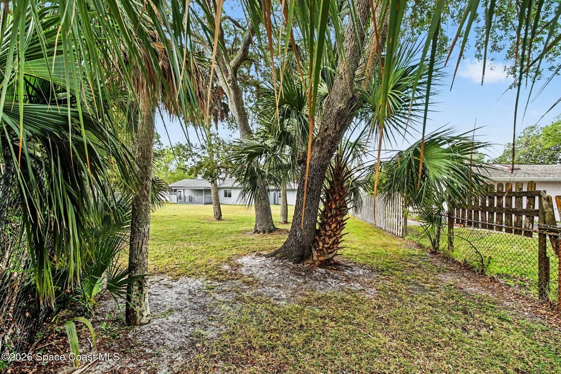 Photo of 909 Northbrook Drive