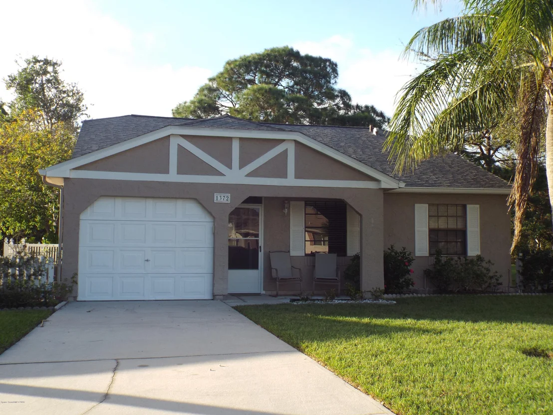 Photo of 1372 Fargo Drive
