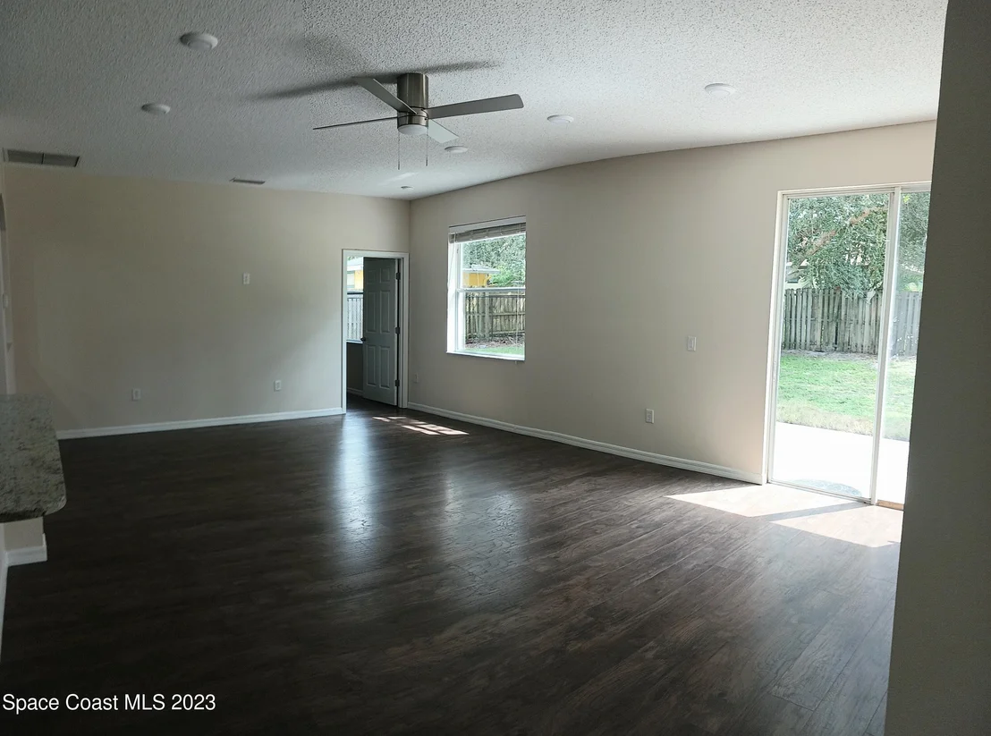 Photo of 6745 Cedar Avenue