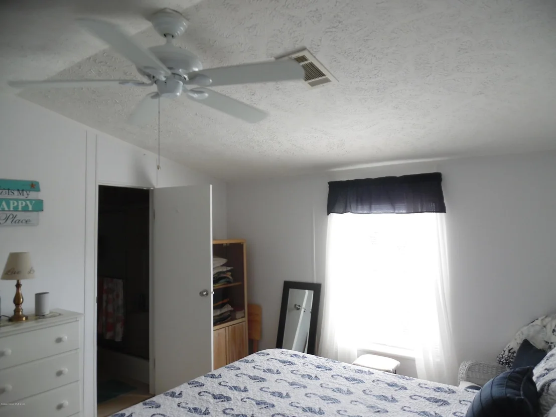 Photo of 327 Pineapple Street