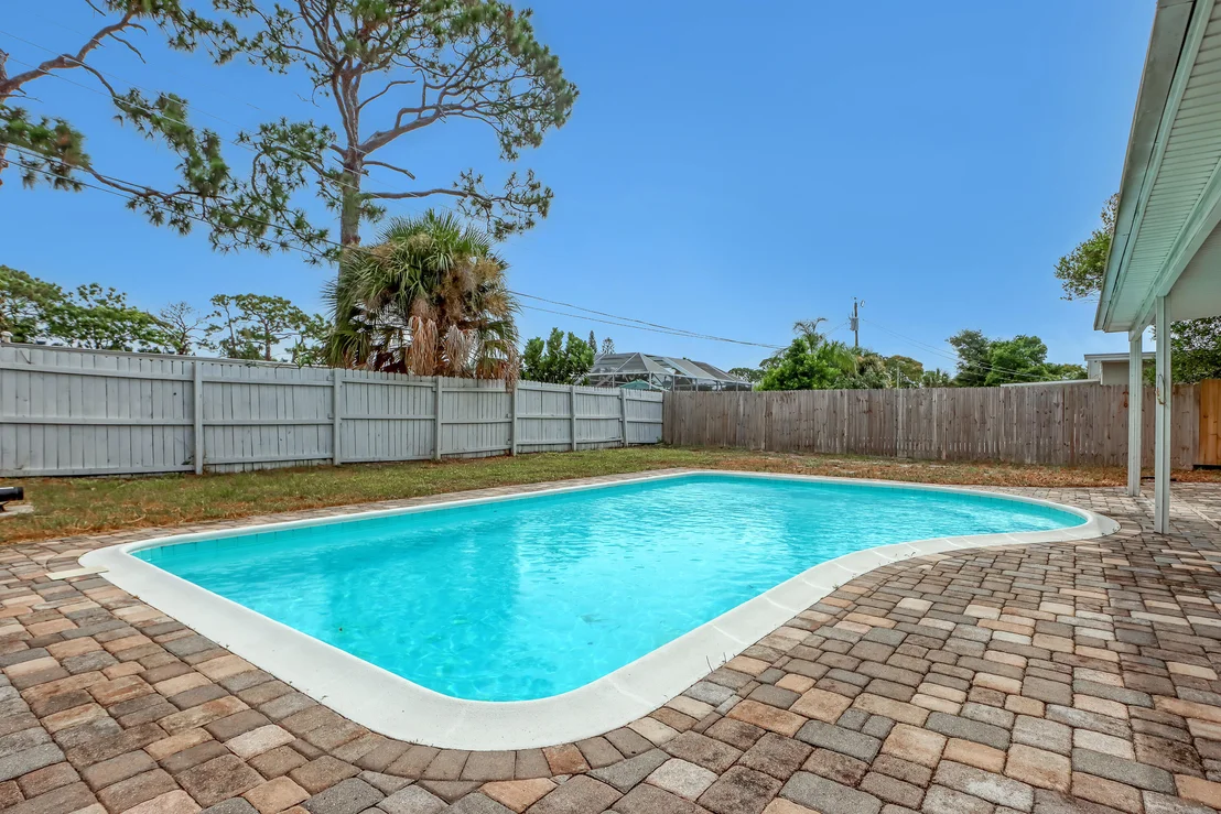 Photo of 1048 Azalea Lane