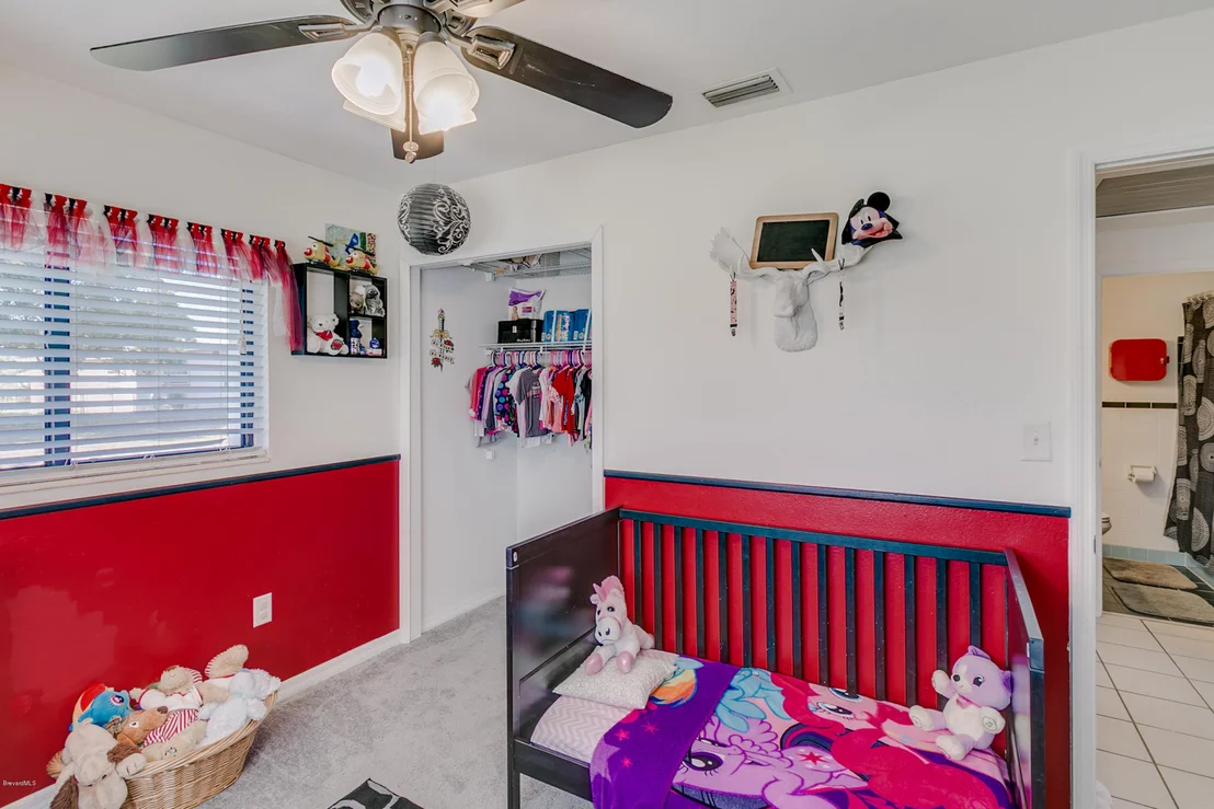 Photo of 1376 Lillian Lane