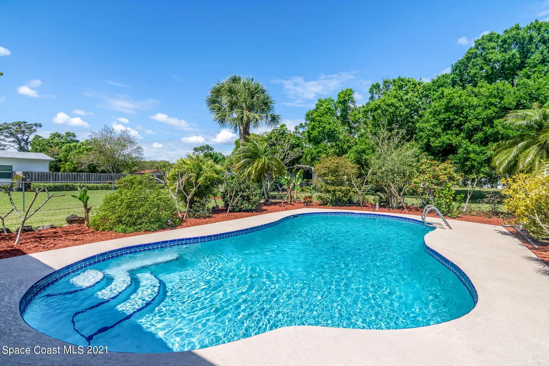 Photo of 1744 Trimble Road