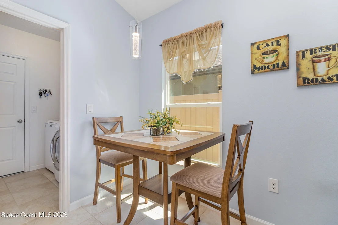 Photo of 1208 Dillard Drive SE