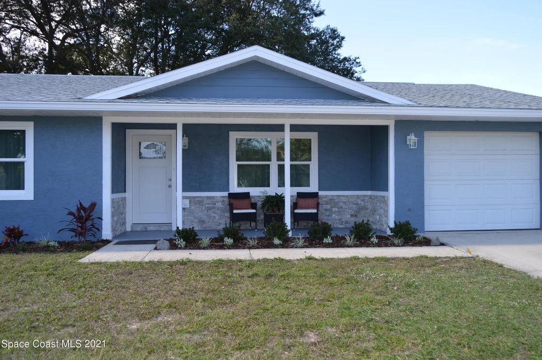 Photo of 2042 Doyle Drive