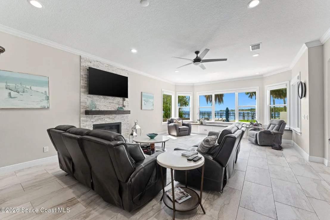 Photo of 3441 N Sylvan Lane