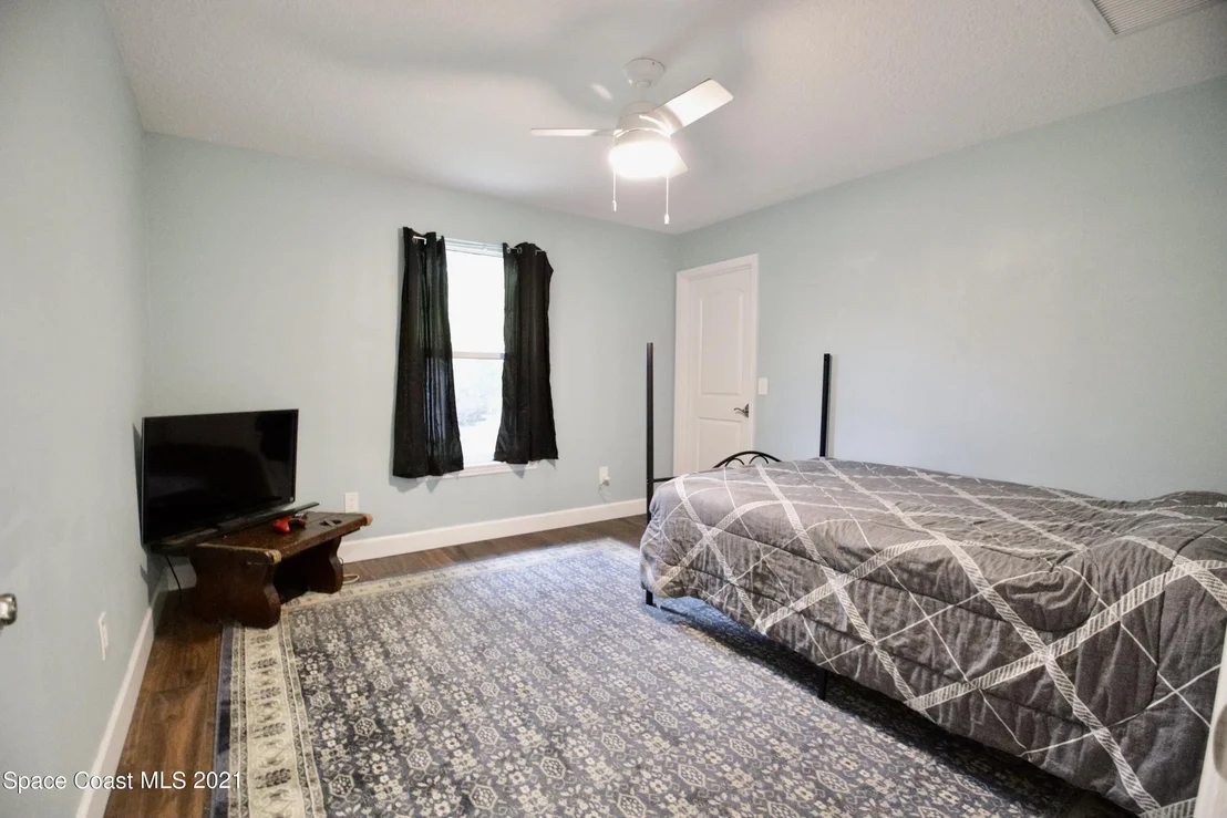 Photo of 9026 85th Place