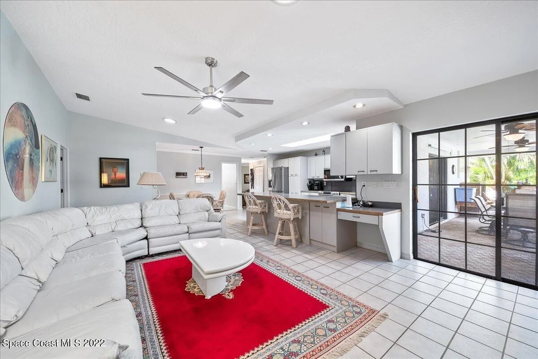 Photo of 655 Jackson Court