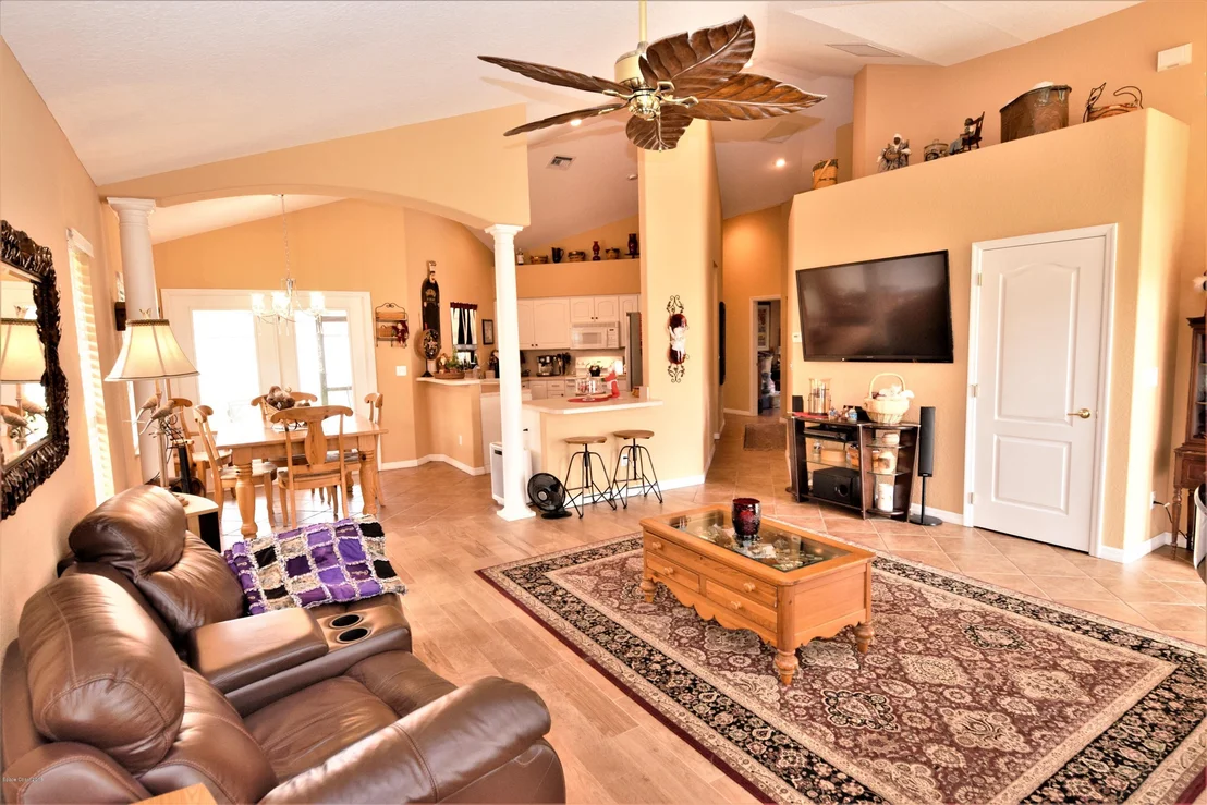 Photo of 1625 James Circle