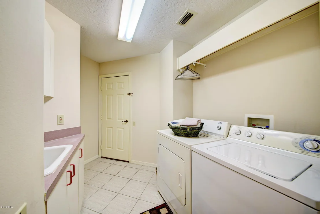 Photo of 2258 Mockingbird Lane