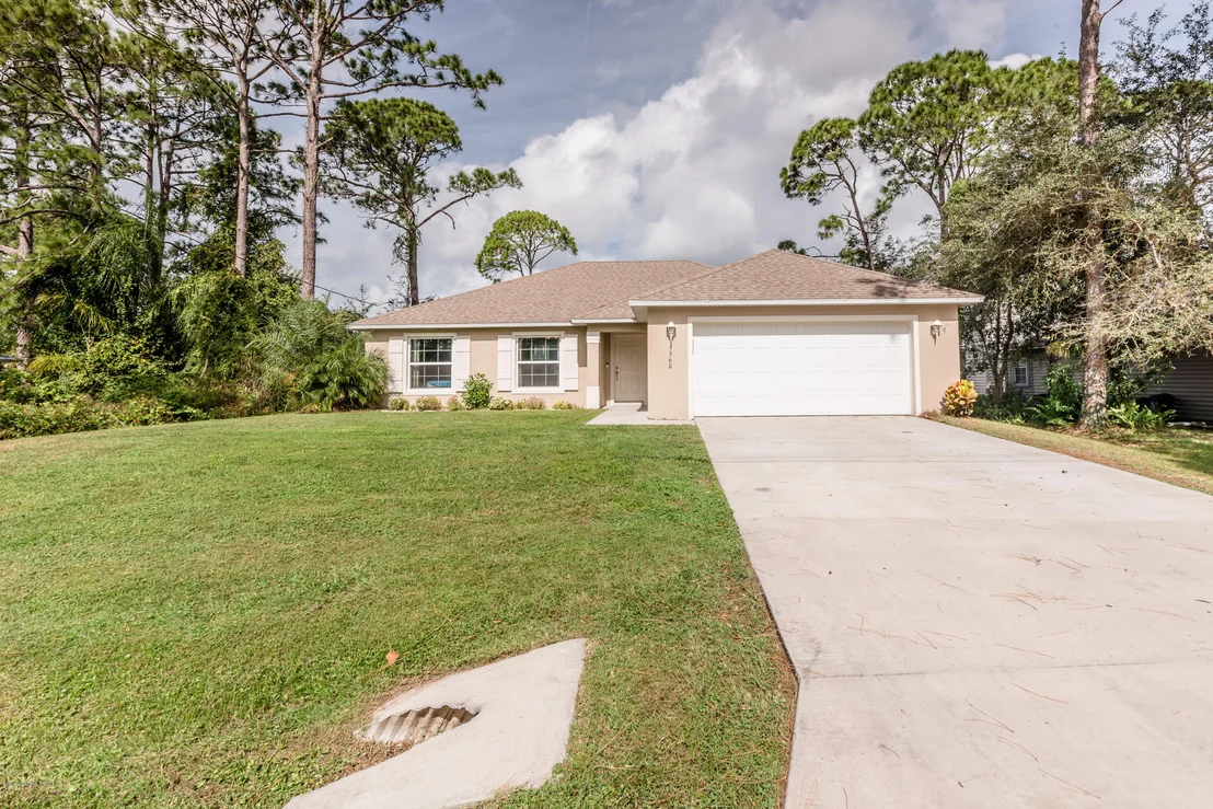Photo of 5560 Graham Street
