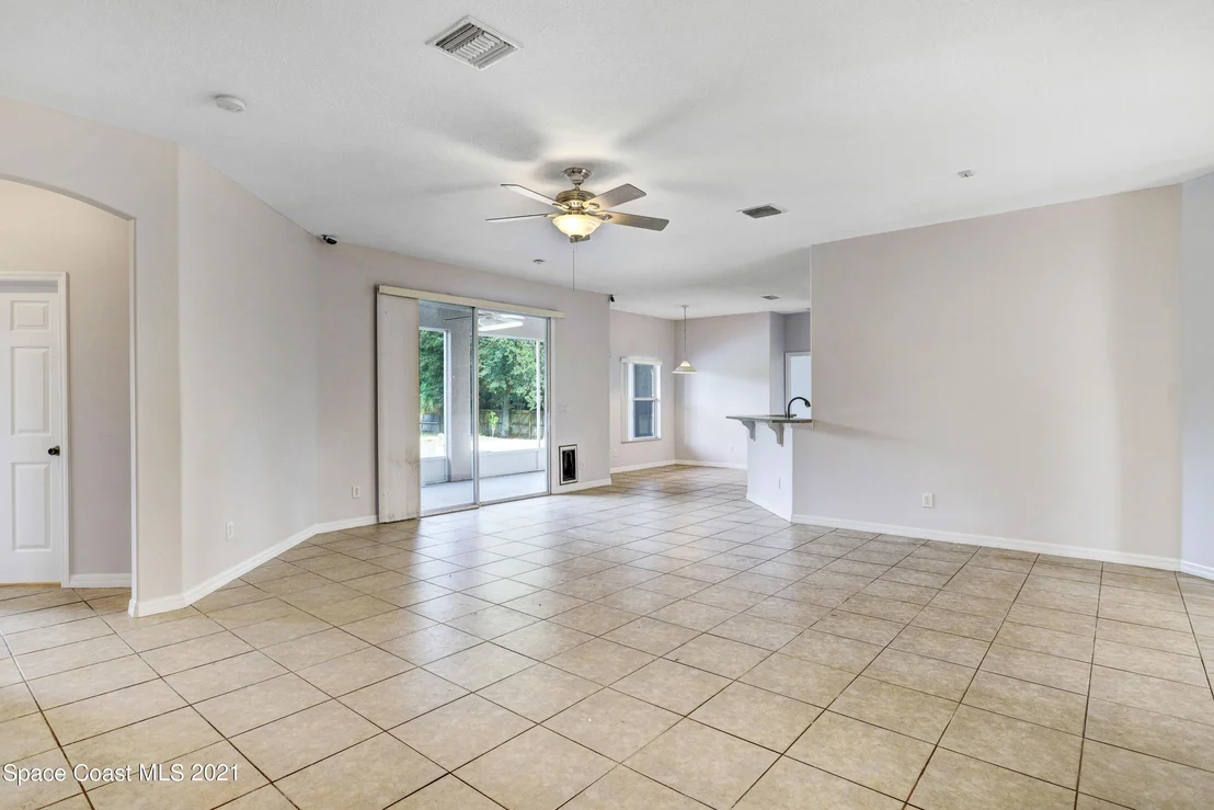 Photo of 5000 Banana Avenue