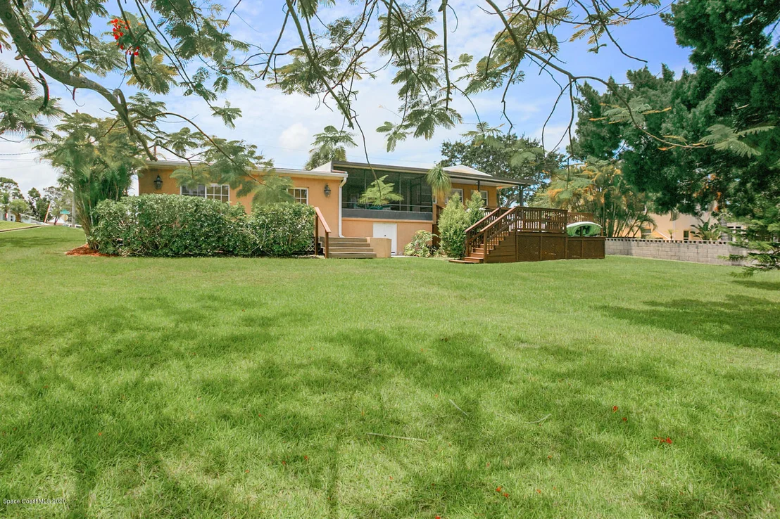 Photo of 1221 Rivermont Drive