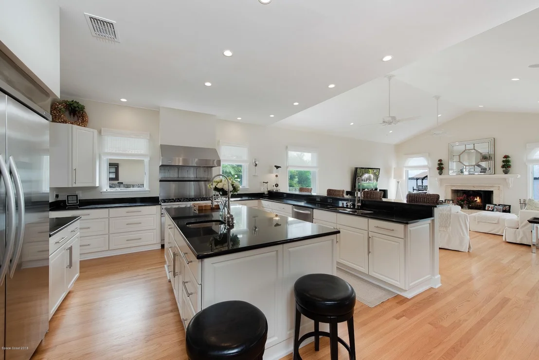 Photo of 538 Lanternback Island Drive