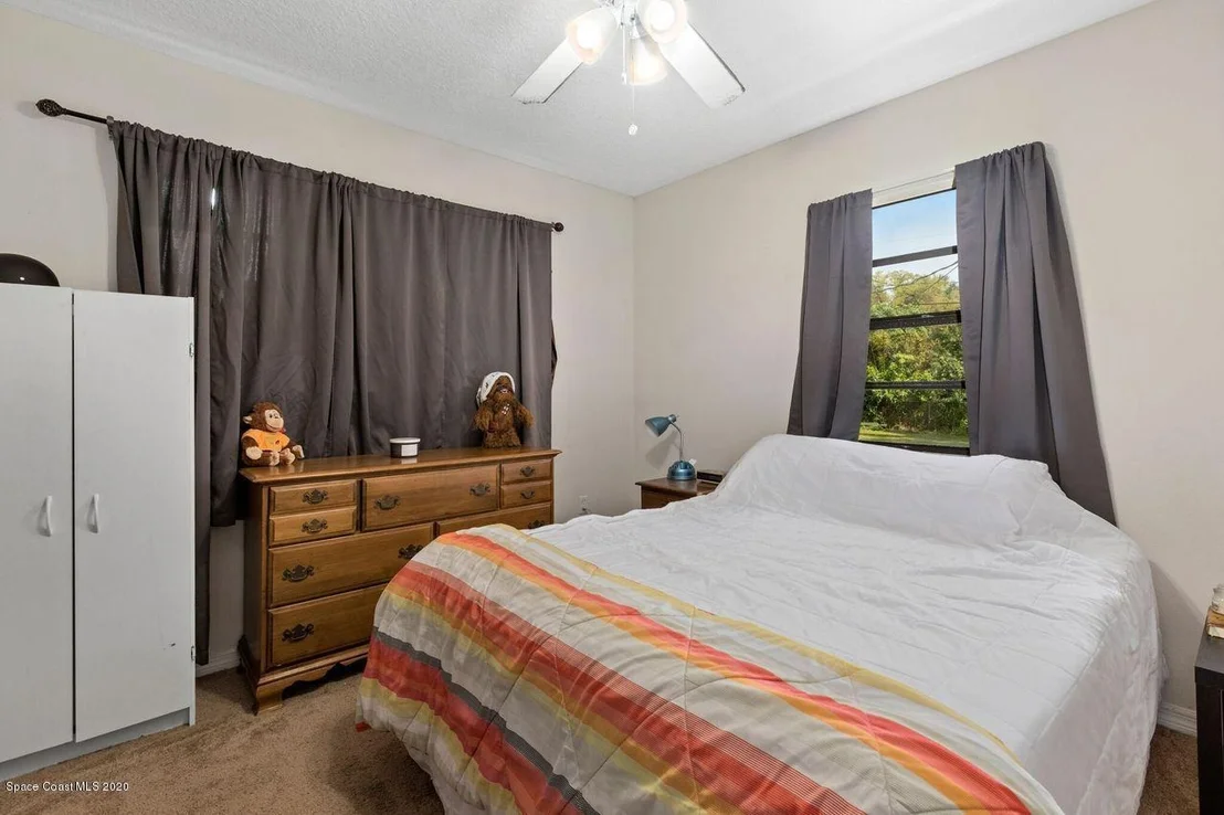 Photo of 817 Glenmore Circle