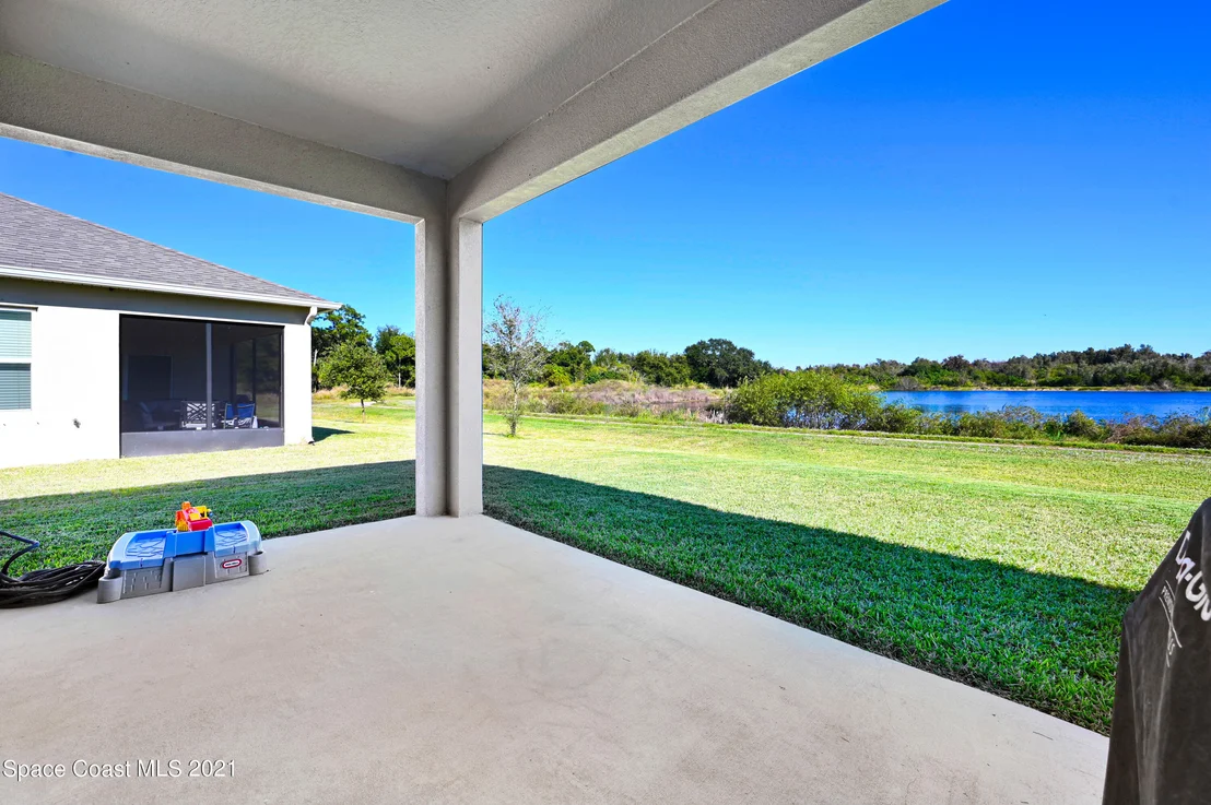 Photo of 980 Bear Lake Drive