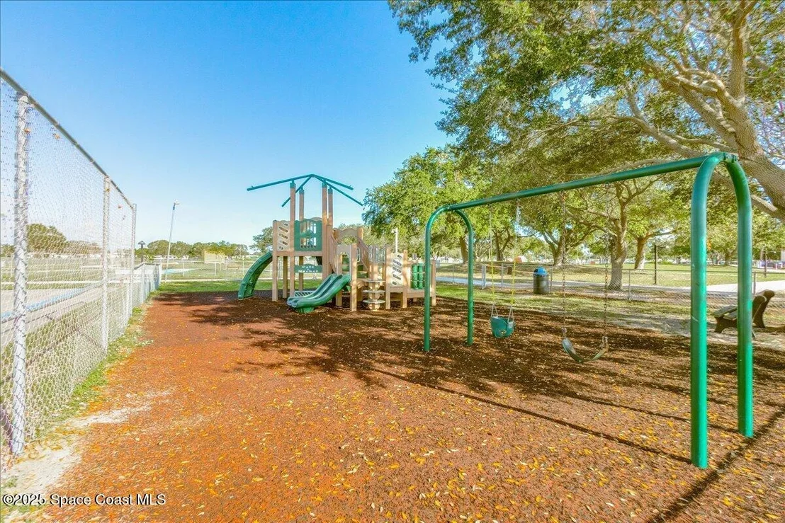Photo of 1131 Tequesta Drive