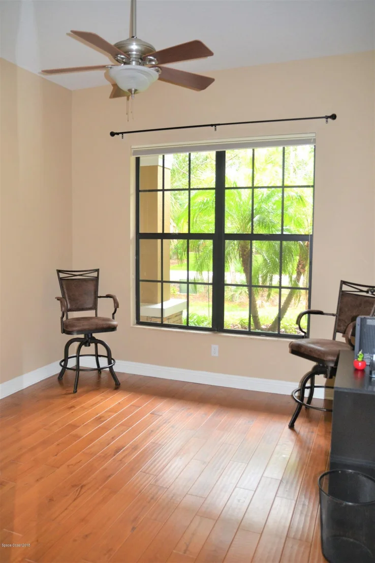 Photo of 2455 Woods Lane