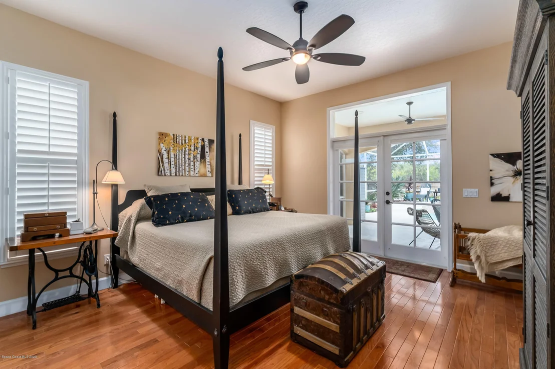 Photo of 702 Sanderling Drive