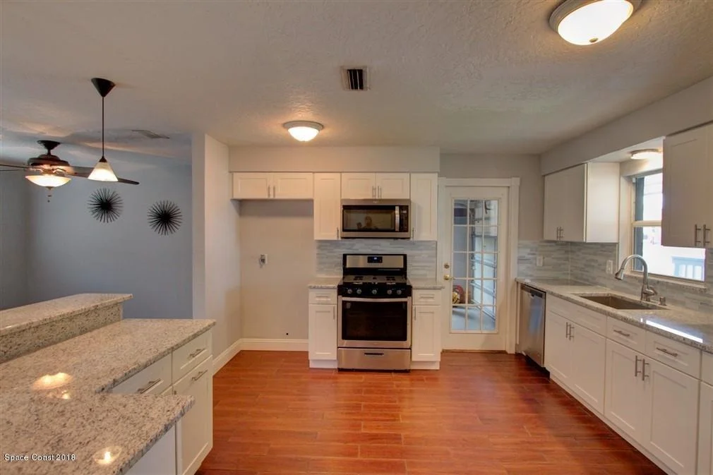 Photo of 991 Demaret Drive