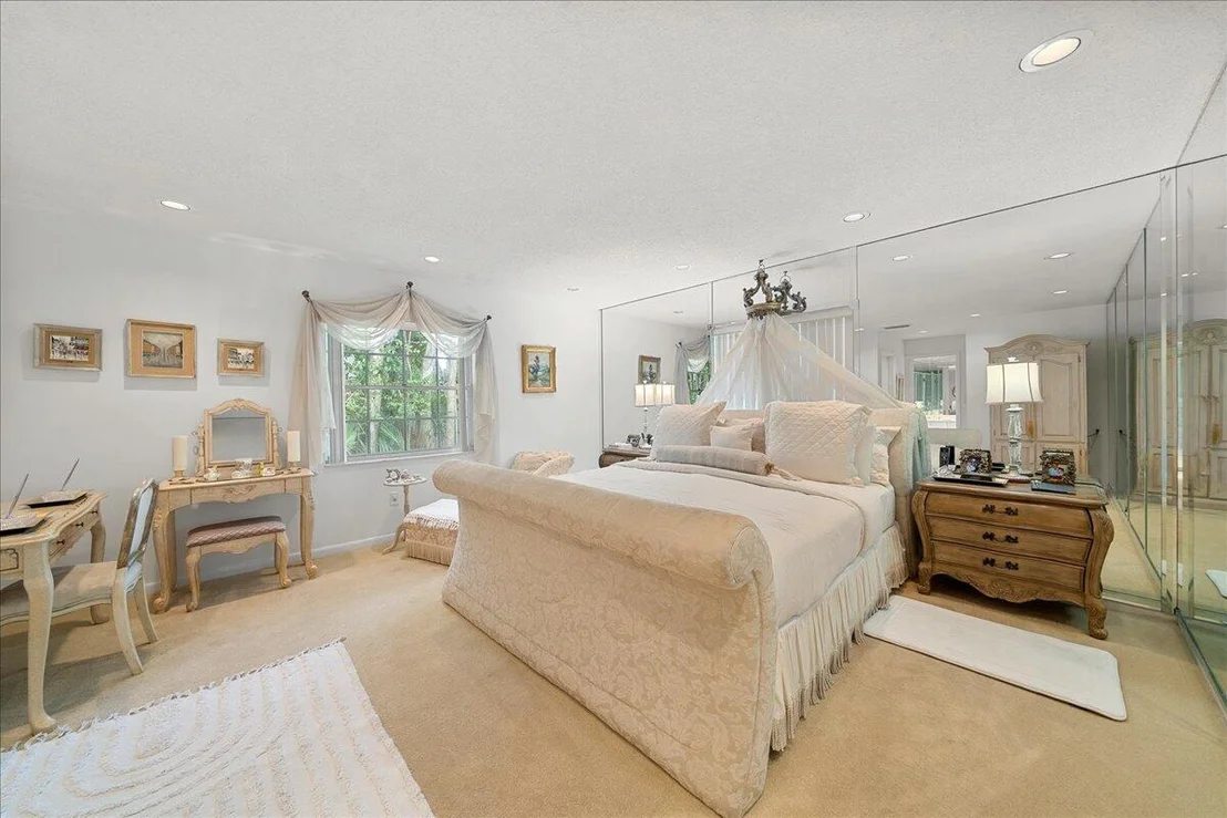 Photo of 716 Malibu Lane