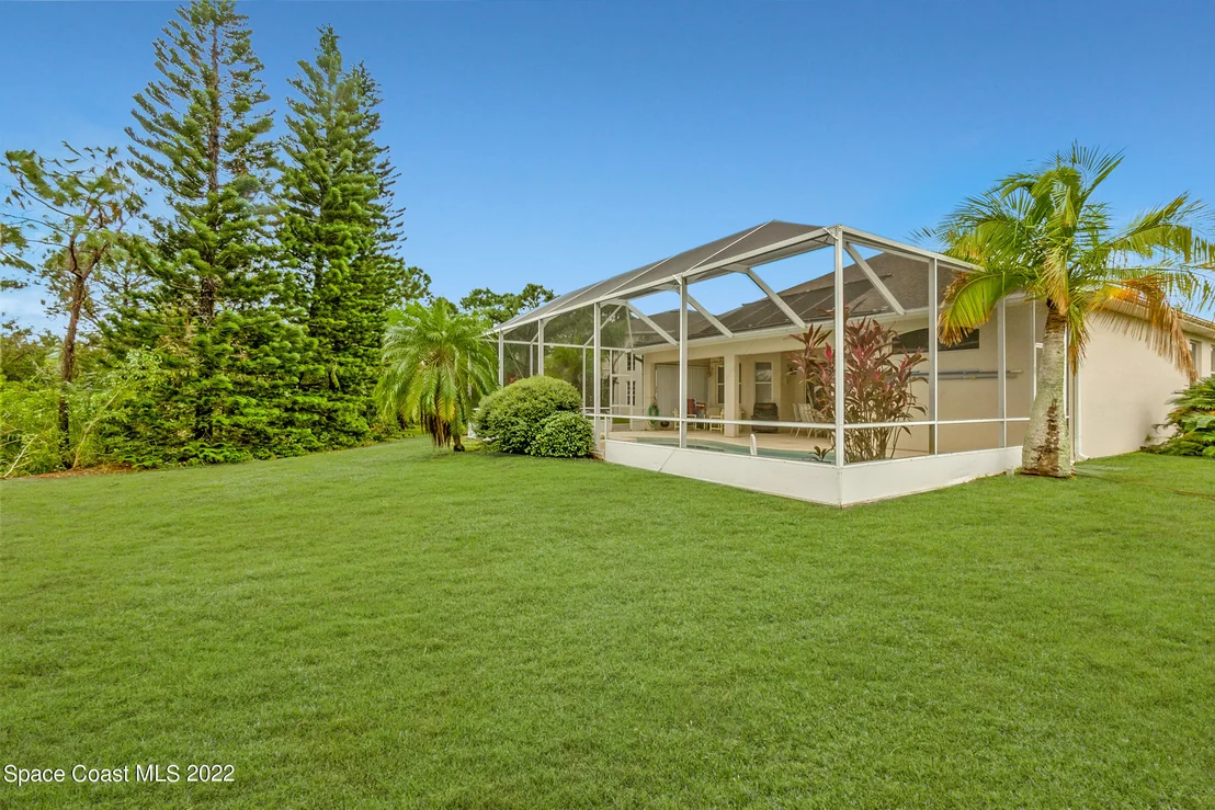 Photo of 796 Suntree Woods Drive