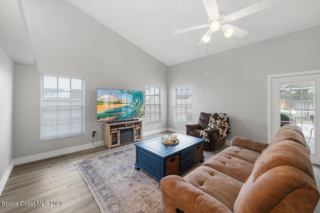 Photo of 2643 Lowell Circle